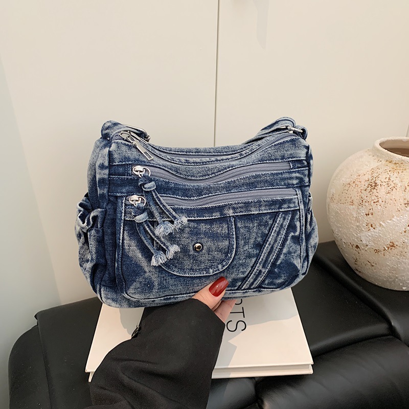 Luxury Bags Blue - حقيبة دنيم زرقاء بتصميم ريترو على