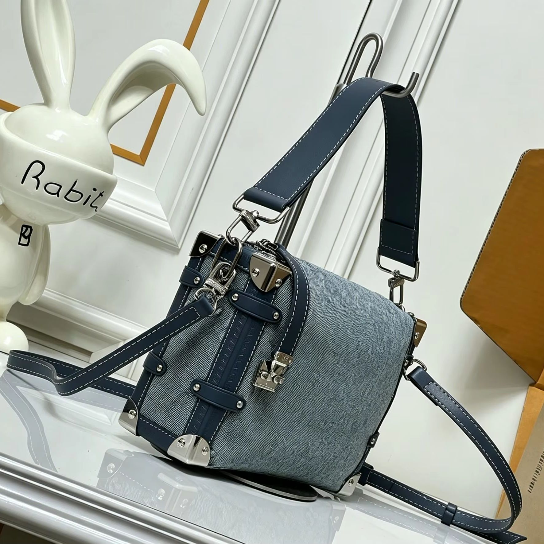 Luxury Bags Blue - حقيبة صغيرة من الدنيم الجاكار الأزرق،
