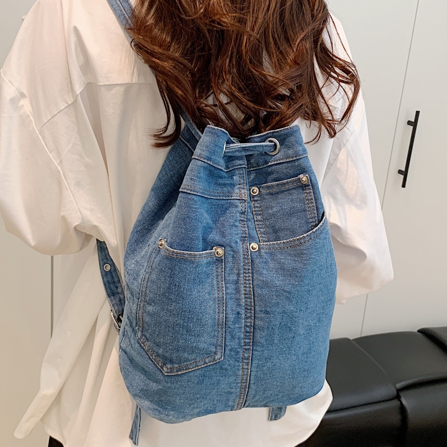 Luxury Bags Blue - حقائب ظهر نسائية من قماش الدنيم