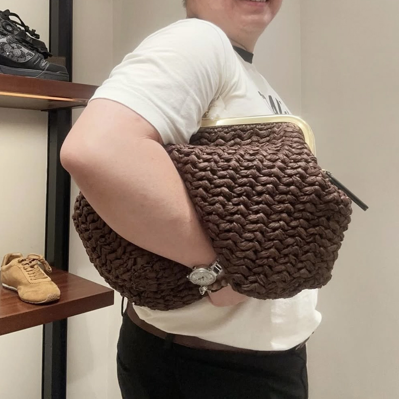 حقائب شاطئ من القش بإطار قفل ي - مراجعة Luxury Bags Vintage وسعره