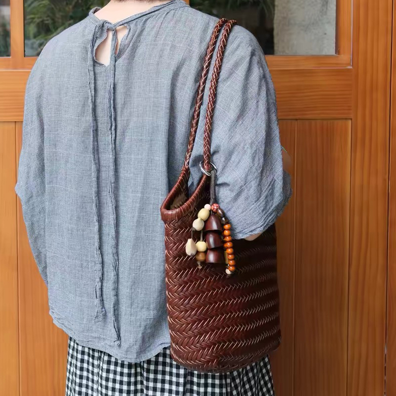 حقائب يد صغيرة من الجلد الطبيع - مراجعة Luxury Bags Vintage وسعره