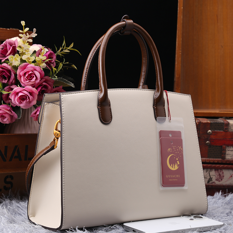 حقيبة حمل على شكل قطة كرتونية  - مراجعة Luxury Bags Vintage وسعره